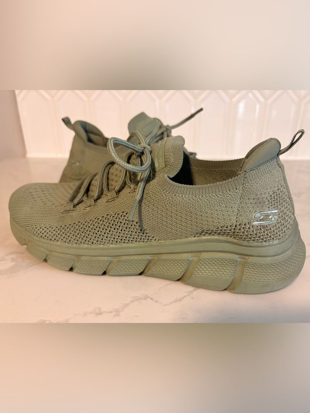Women’s Sketchers Bobs Memory Foam Athletic Sneakers - Olive Green - Size 8